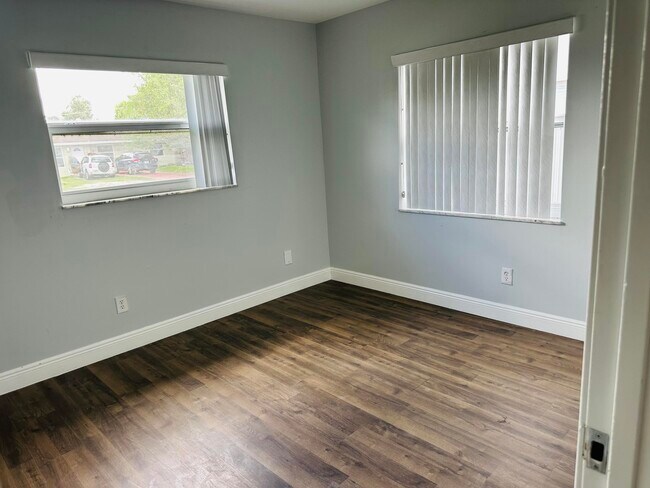 Building Photo - 4599 Pruden Blvd