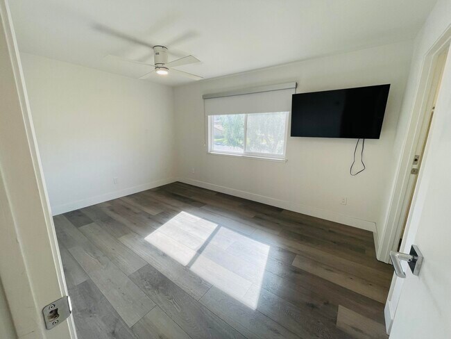 Building Photo - 72577 Edgehill Dr