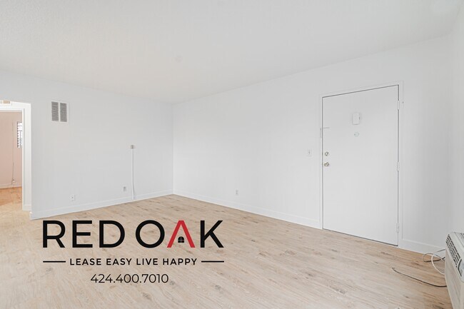 Building Photo - 1403 Tamarind Ave
