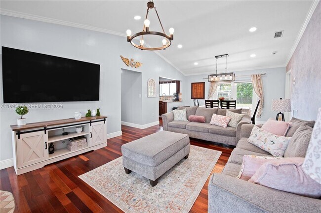 Building Photo - 670 NW 16th St