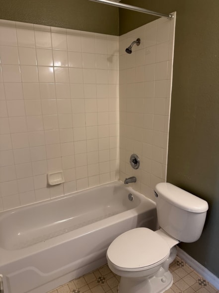 Building Photo - 252 Coco Plum Dr