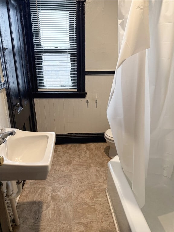 Building Photo - 6-7 Calihan Park