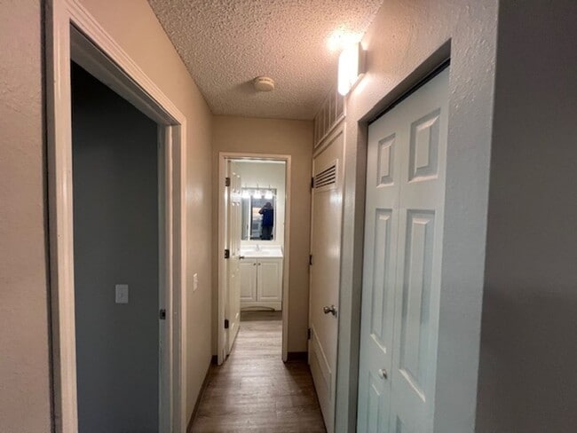 Building Photo - 2623 Izard Ct