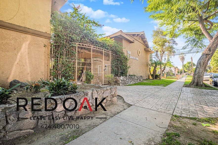 Building Photo - 1800 W Glencrest Ave