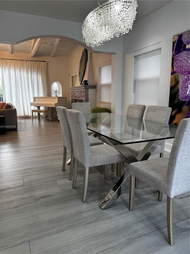 Building Photo - 3470 Sheridan Ave