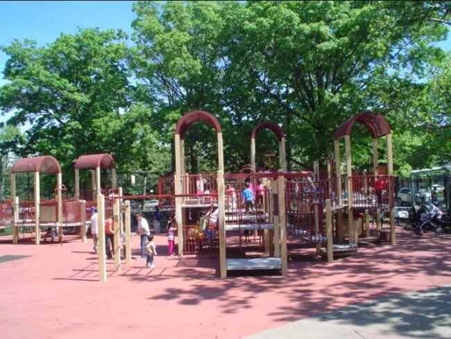 Building Photo - 144-38 35th Ave