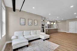 Building Photo - 6011 Madison Rd