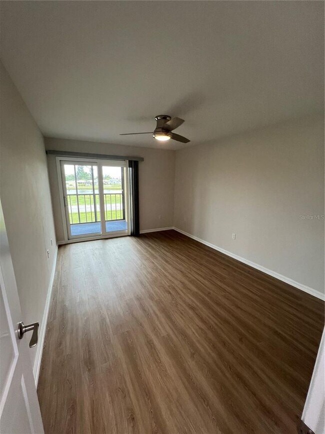Building Photo - 14459 River Beach Dr