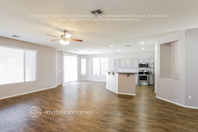 Building Photo - 7120 S 24th Ln