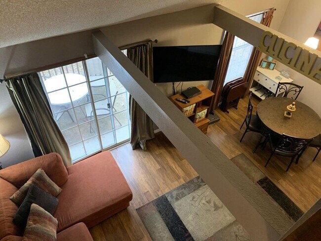 Building Photo - Furnished 2 Bedroom 2 Bath Apartment in Branson MO