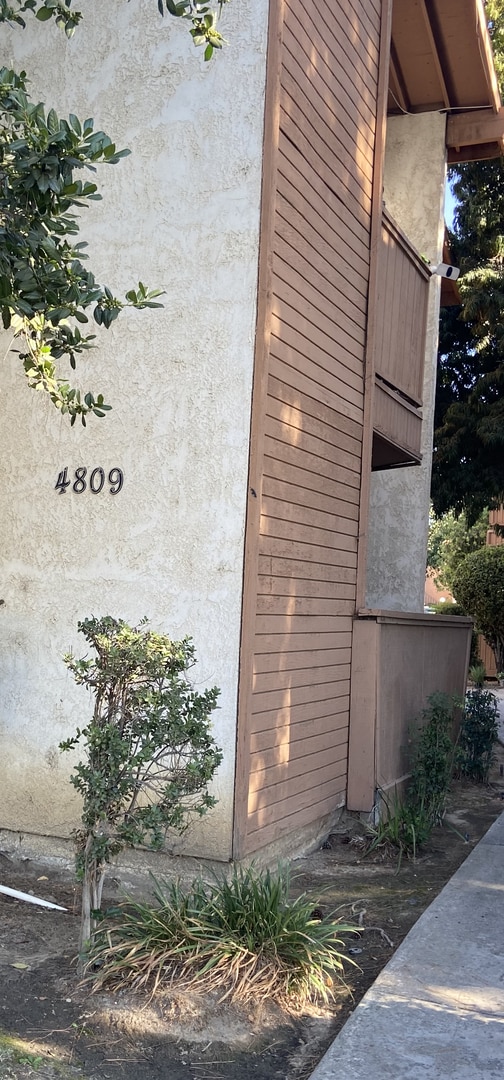 Building Photo - 4809 Hahn Ave