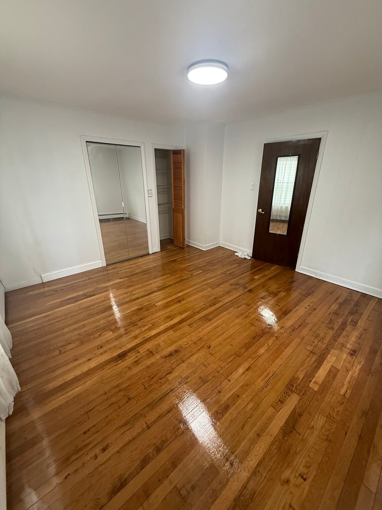 Building Photo - 66 Elm St