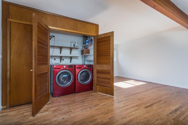 Building Photo - 2822 N Tartan Pl