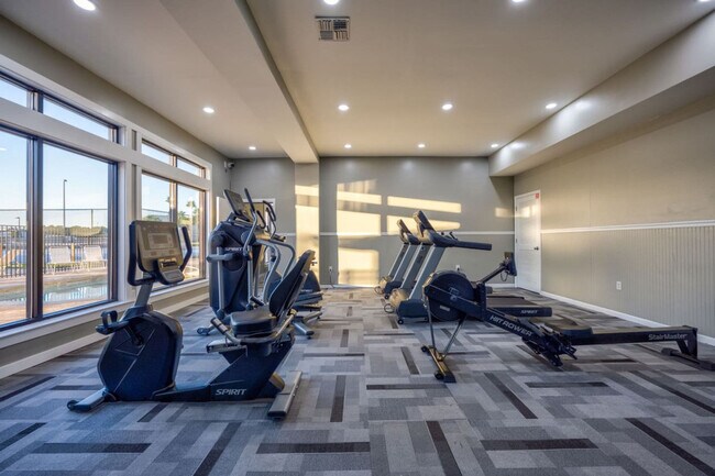 Building Photo - 17462 Front Beach Rd