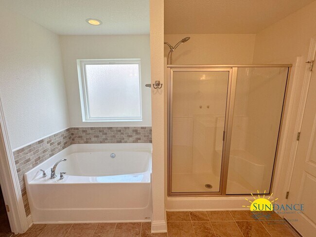 Building Photo - 8442 Holley Hills Cir