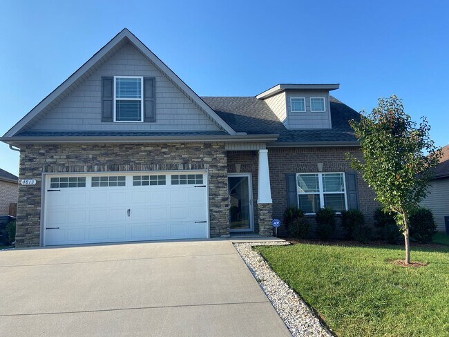 Building Photo - Amazing Murfreesboro Location / Fenced in Yard / Back Patio / Tons of Storage / Upstairs Bonus Ro...