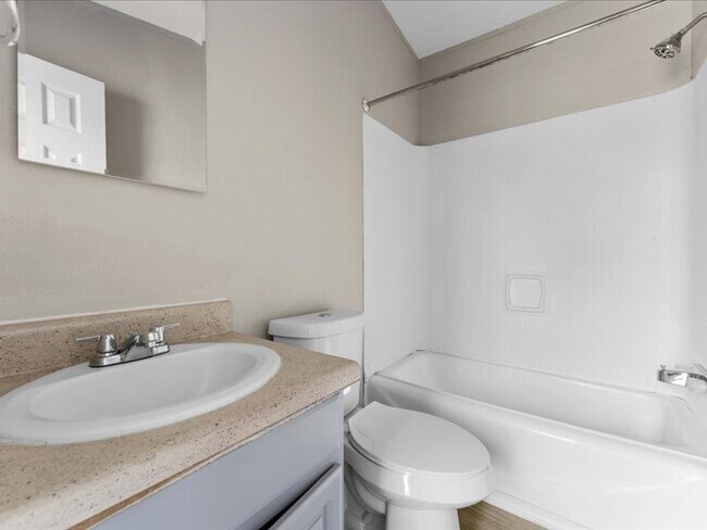 Building Photo - 3911 County Rd 183