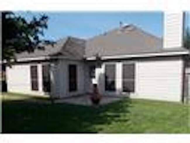 Building Photo - 21922 Golden Cedar Dr