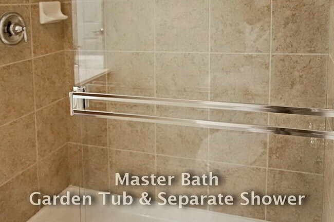 Building Photo - 13600 Breton Ridge St