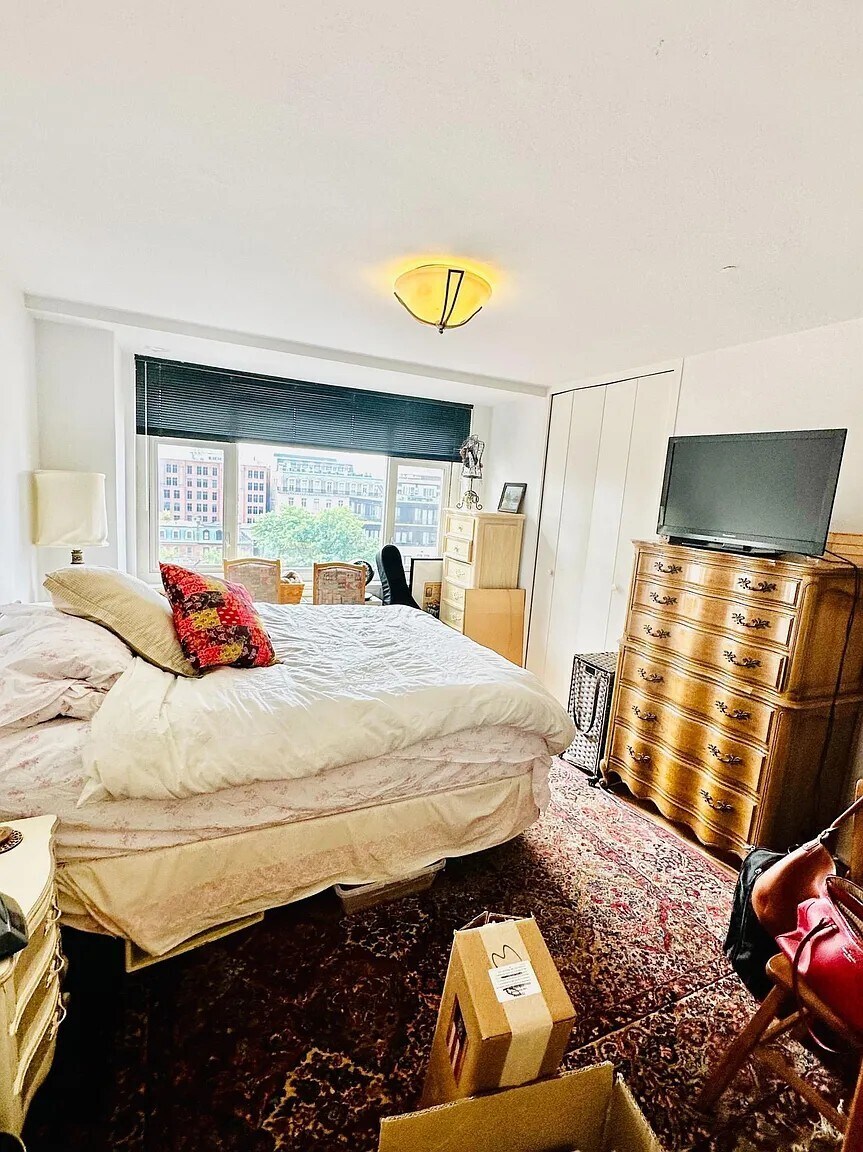 Building Photo - 1545 18th St NW