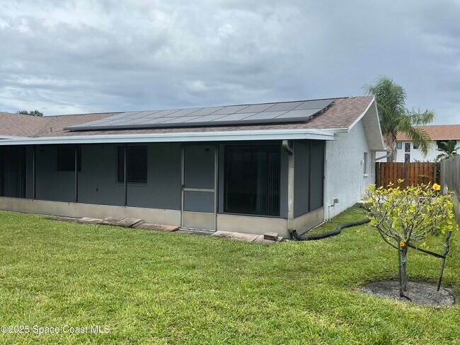 Building Photo - 2435 Sykes Creek Dr
