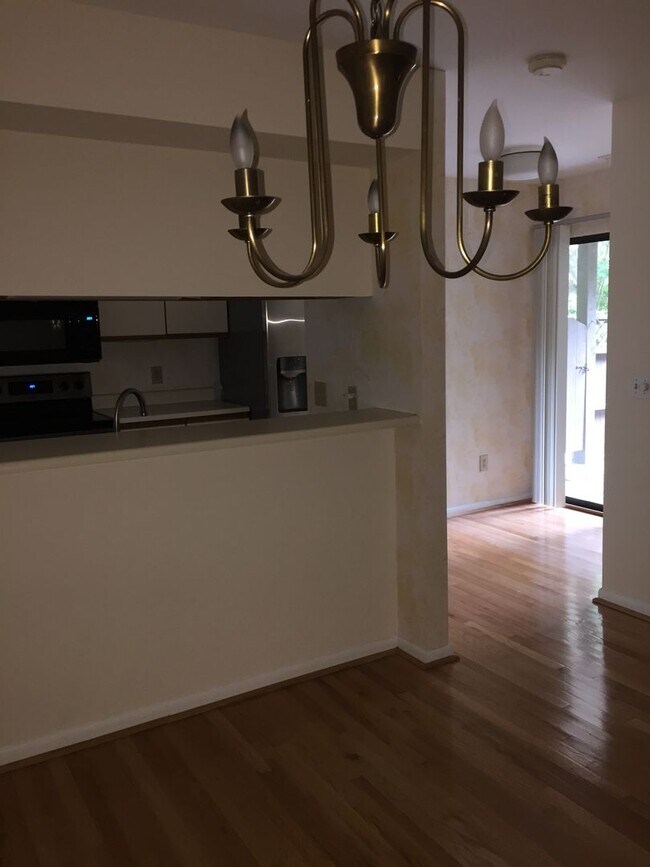 Building Photo - Modern 3BR Condo in Finley Forest – Prime Chapel Hill Location near UNC & RTP