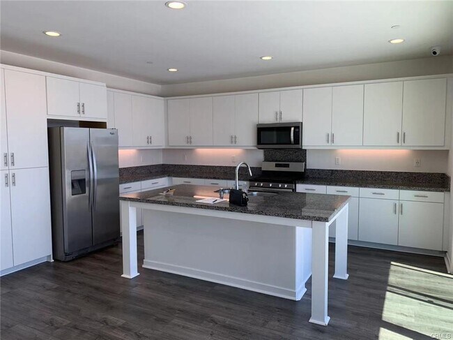 Building Photo - 18220 Nimbus Wy
