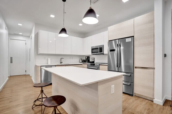 Building Photo - 1220 17th St