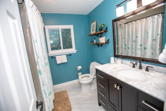 Building Photo - 107 Navaho Ct