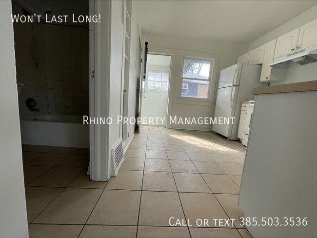 Building Photo - 1144 S 200 E