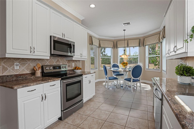 Building Photo - 4936 Sandy Brook Cir