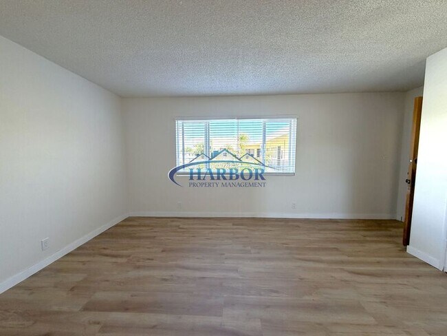 Building Photo - 12302 S Inglewood Ave