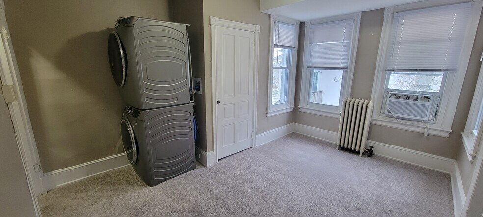 Living Room - 439 E Main St