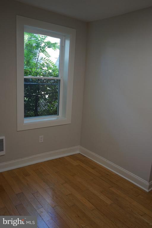 Building Photo - 2032 W Berks St