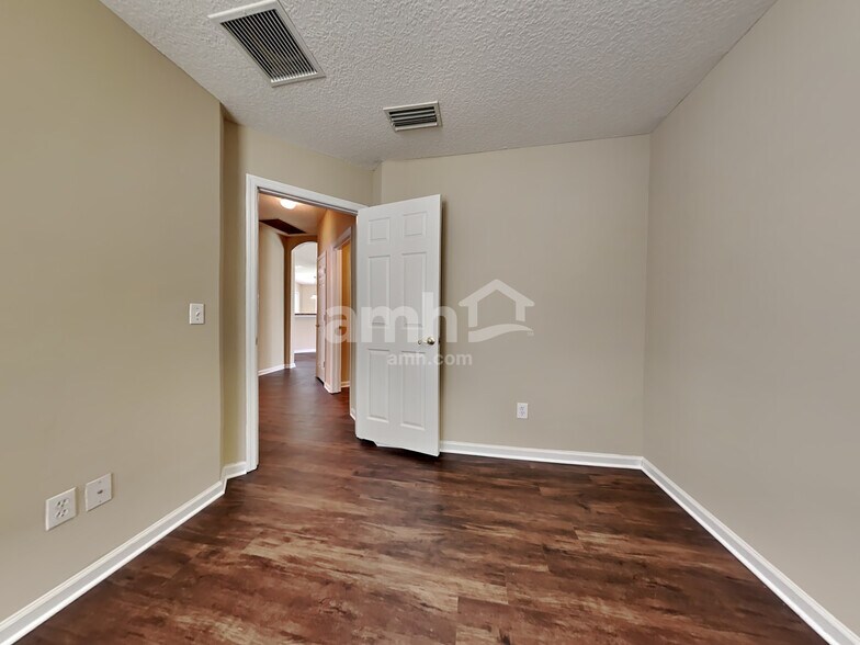 Building Photo - 9215 Hawks Haven Ct