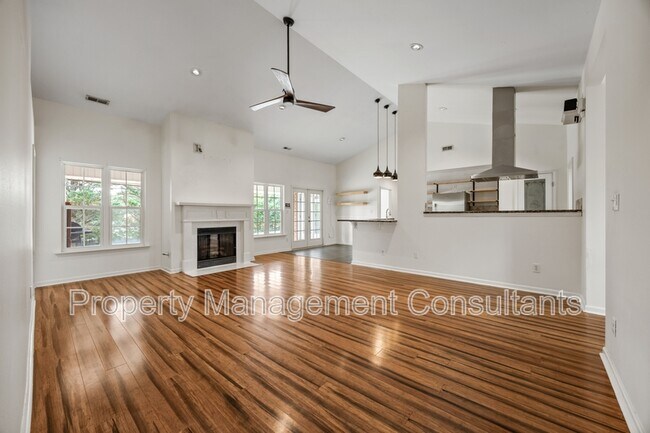 Building Photo - 125 Coldsprings Dr