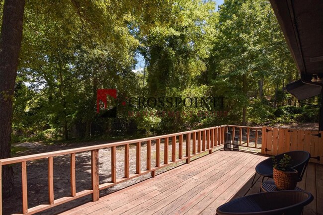 Building Photo - Almost Ready! 2 Bedroom 1 Bath ON Lake Palestine!