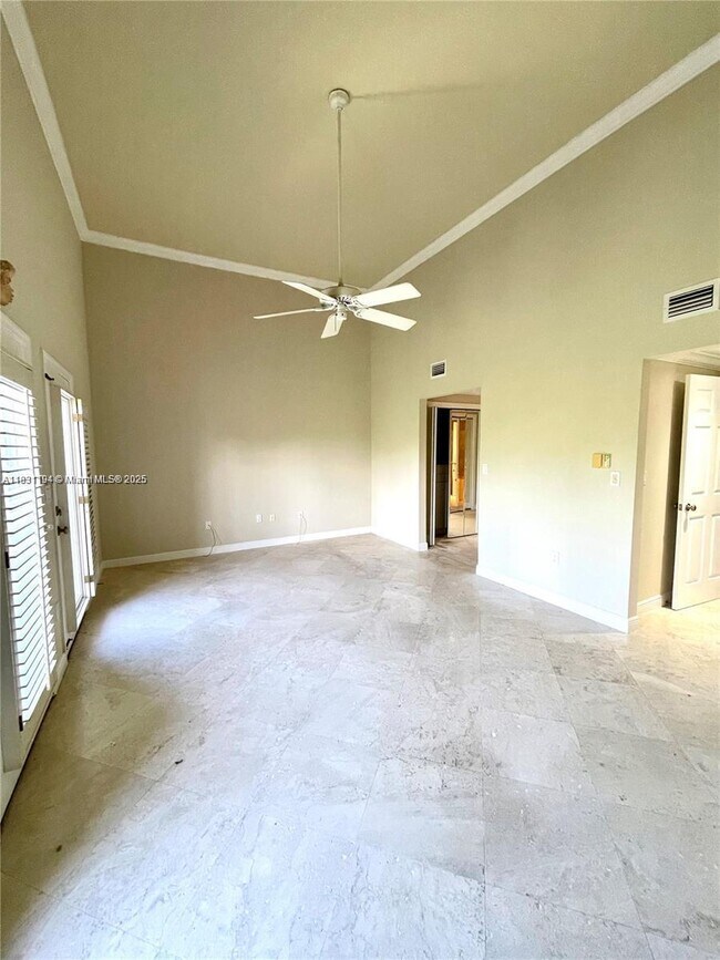 Building Photo - 6204 Paradise Point Dr
