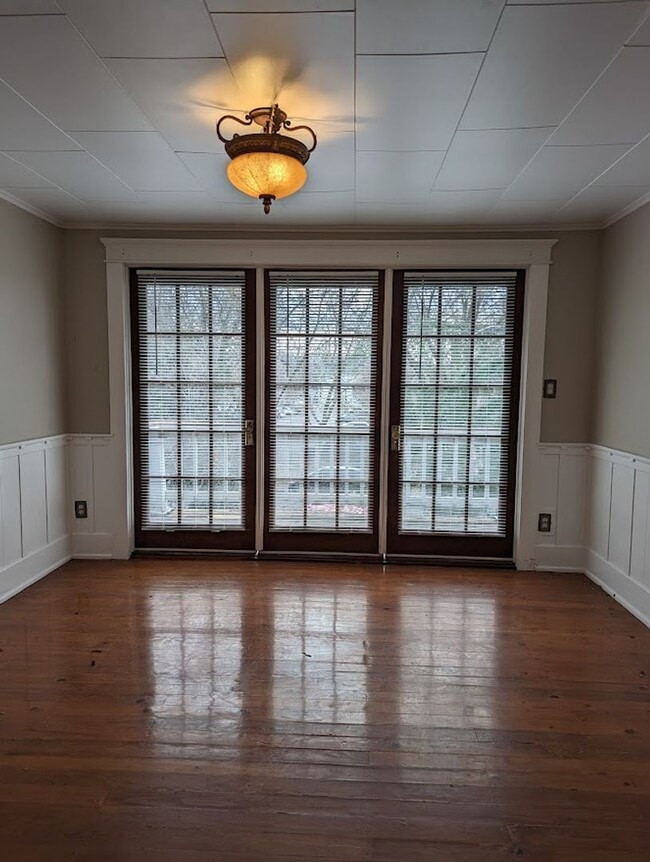 Building Photo - JL1-TFS