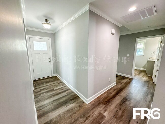 Building Photo - 309 S Pender St