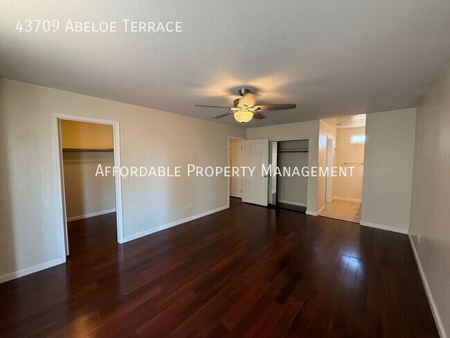 Building Photo - 43709 Abeloe Terrace