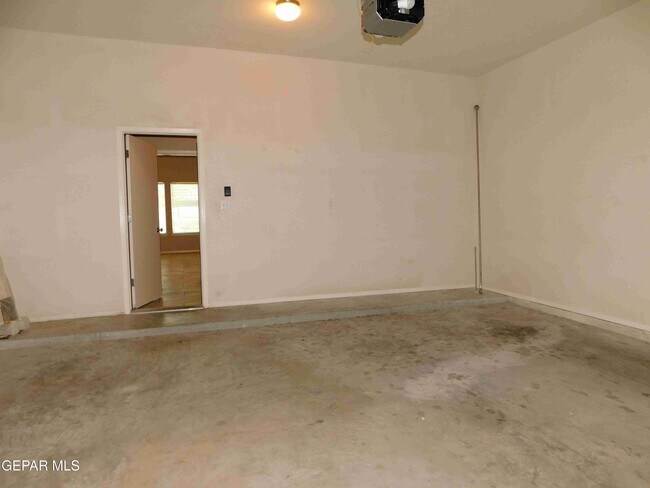 Building Photo - 14628 Rockbridge