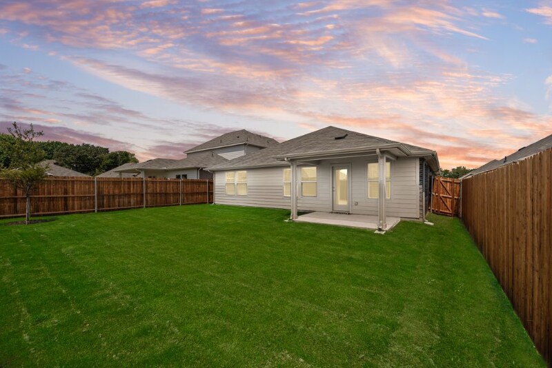 Building Photo - 2220 Dunbar Dr