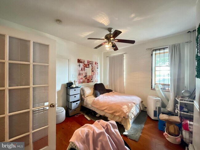 Building Photo - 416 N 31st St