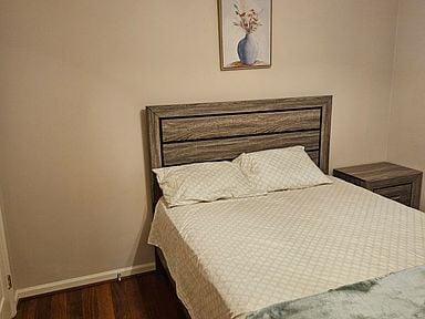 Building Photo - 45 Trelawney Keep