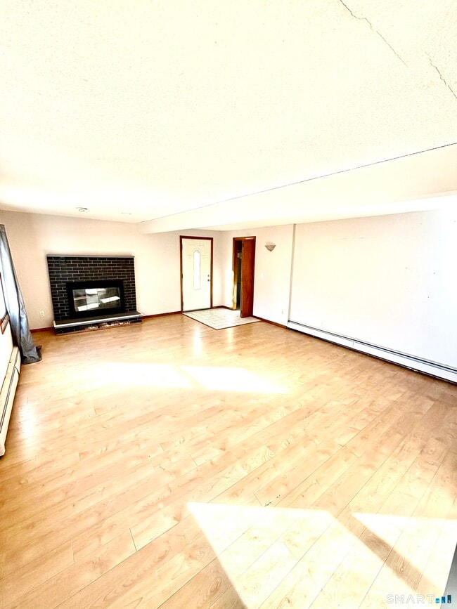 Building Photo - 79 Elmwood Heights