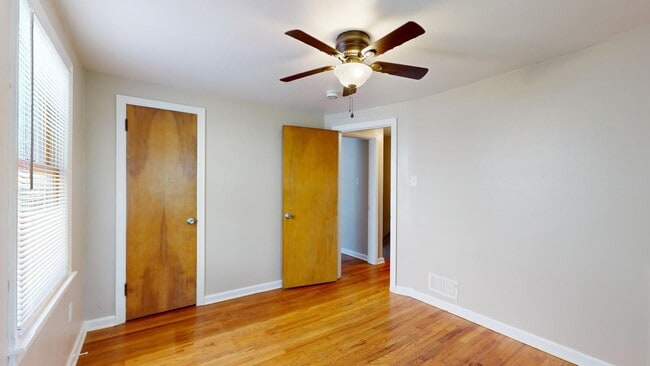 Building Photo - ISU Campus Area - Available August 1st