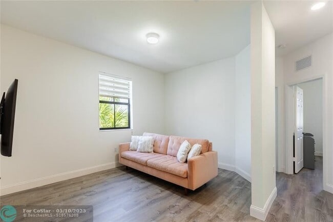 Building Photo - 4637 Caspian Way