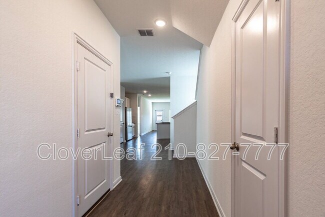 Building Photo - 6618 Cibolo Springs