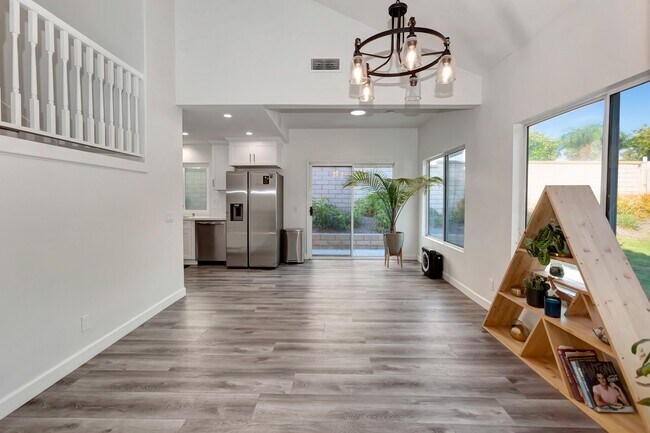 Building Photo - 28962 Sean Dr